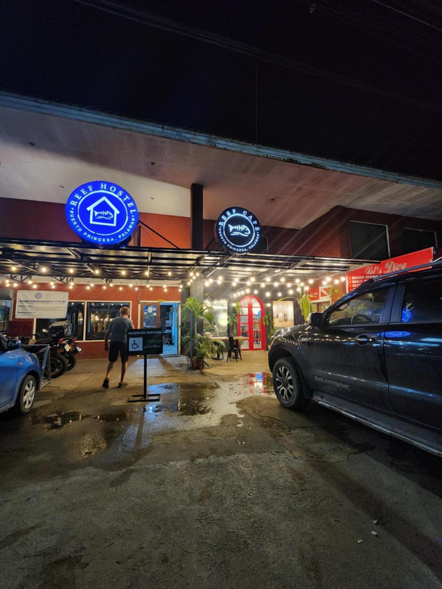 Reef Hostel Puerto Princesa Eksteriør bilde